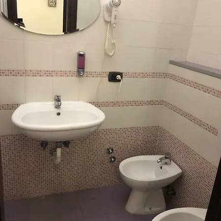 Mattia Donzetti Bed and Breakfast