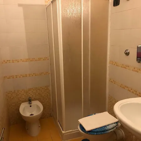Mattia Donzetti Bed and Breakfast